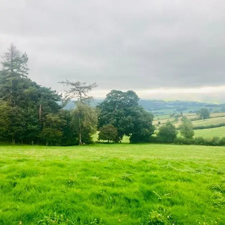 Luxury Stargazing Glamping - Seren Hardd With Hot Tub Llanidloes Exterior photo